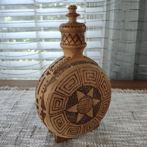 Bulgarian Wooden Bottle Pyrography Flask Wood Burned Graphics VTG Decanter 9.25" - Picture 3 of 9